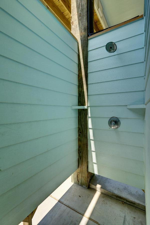 Beachfront - Hot Tub - Bbq - 14 Guests Bolivar Peninsula المظهر الخارجي الصورة