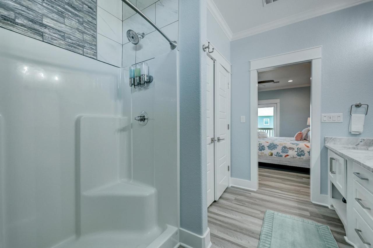 Beachfront - Hot Tub - Bbq - 14 Guests Bolivar Peninsula المظهر الخارجي الصورة