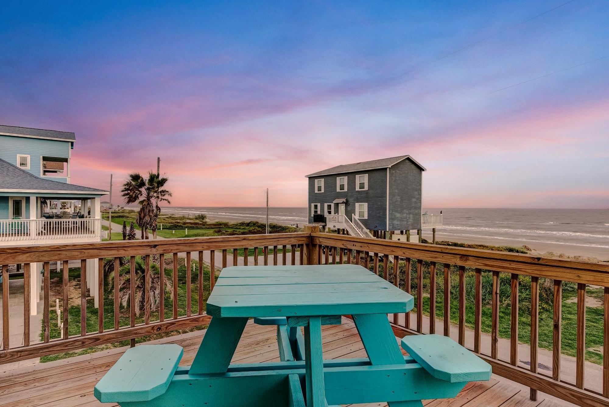 Beachfront - Hot Tub - Bbq - 14 Guests Bolivar Peninsula المظهر الخارجي الصورة